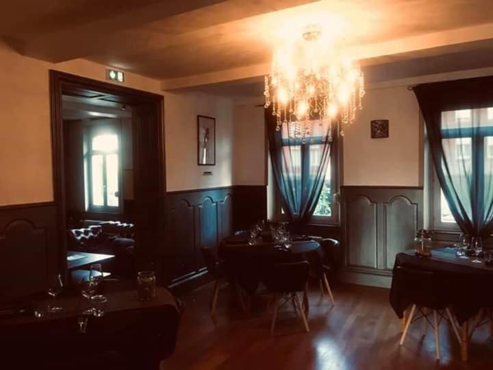 Aux Berges De Sambre Hotel Aulnoye-Aymeries Buitenkant foto