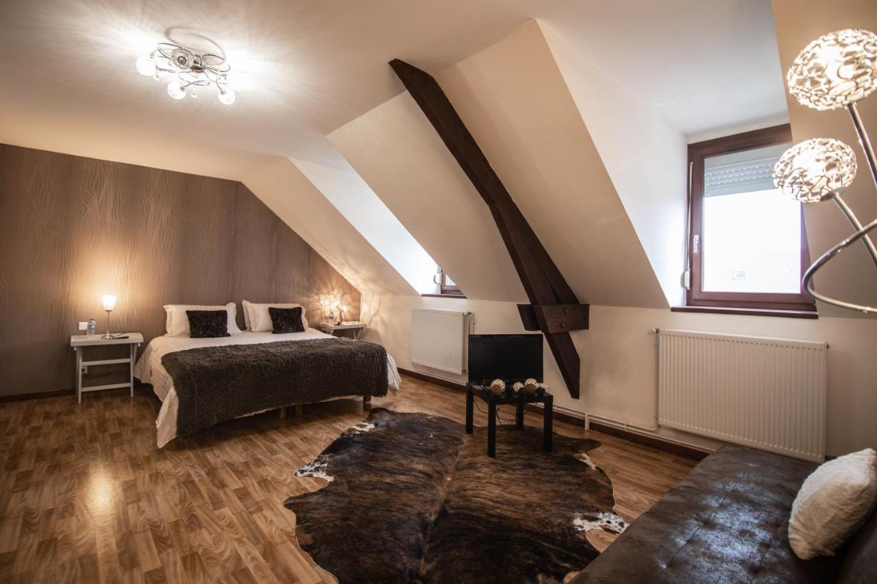 Aux Berges De Sambre Hotel Aulnoye-Aymeries Buitenkant foto